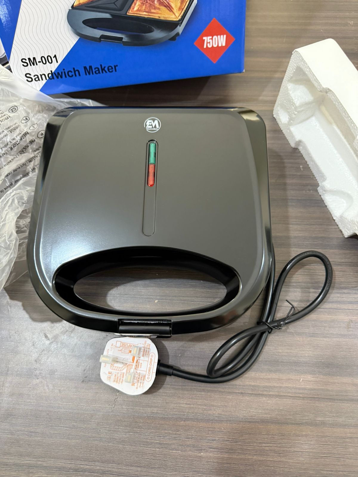 ELECTROMATE 2-IN-1 SANDWICH MAKER